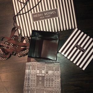 Henri Bendel candle wrapping gift set